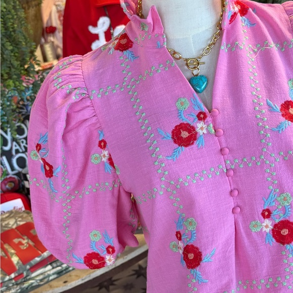 Floral Embroidered Pink Blouse - Picture 2 of 6